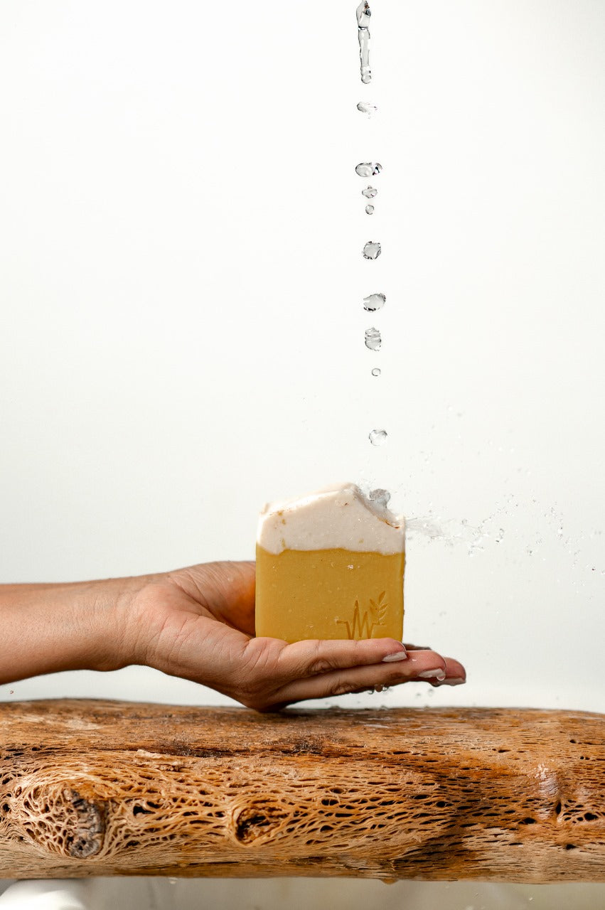 Jabón Artesanal "Piña Colada"